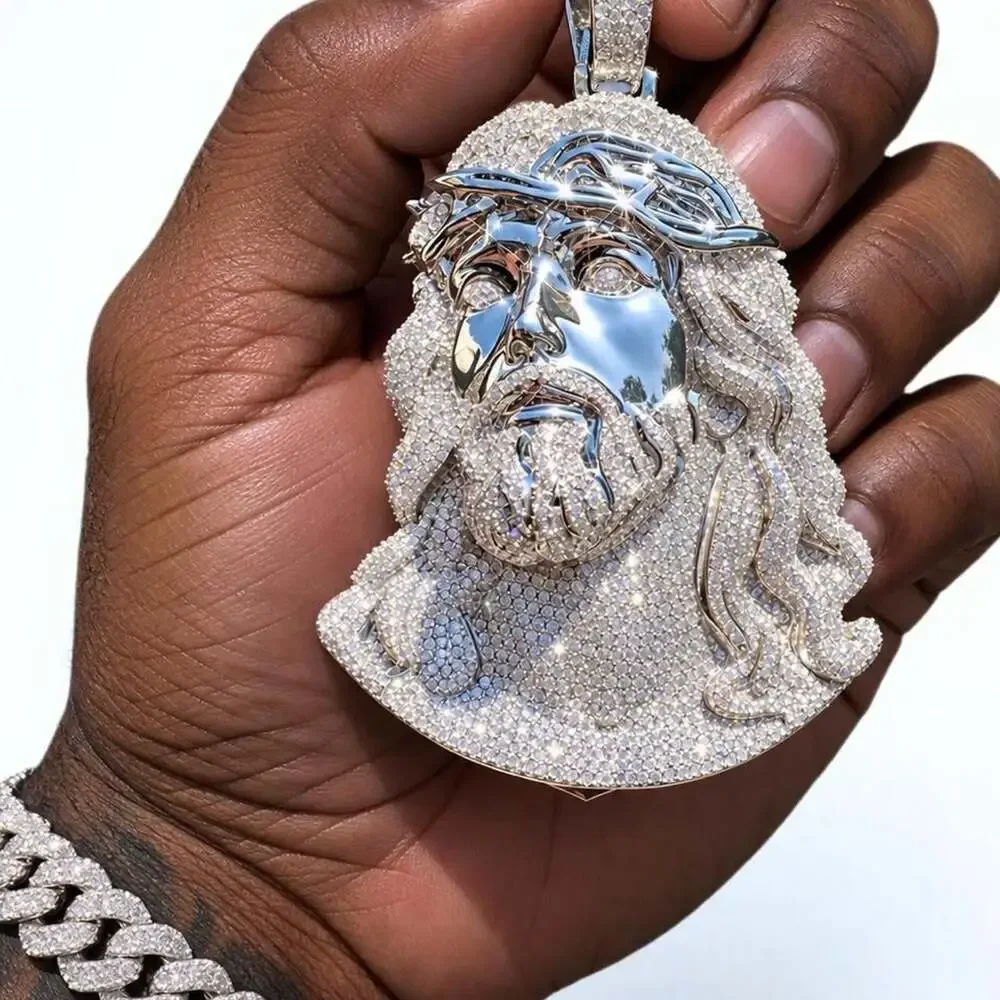 Jesus Pendant W Silver 20 Inch 2 D 56